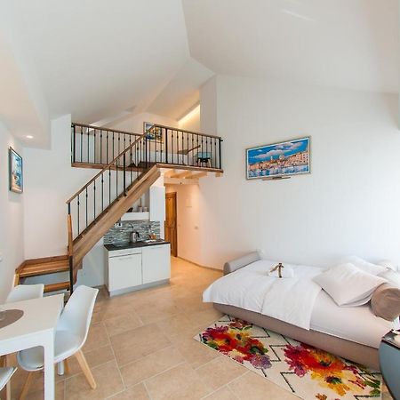 Bazzar Apartments Trogir Bagian luar foto