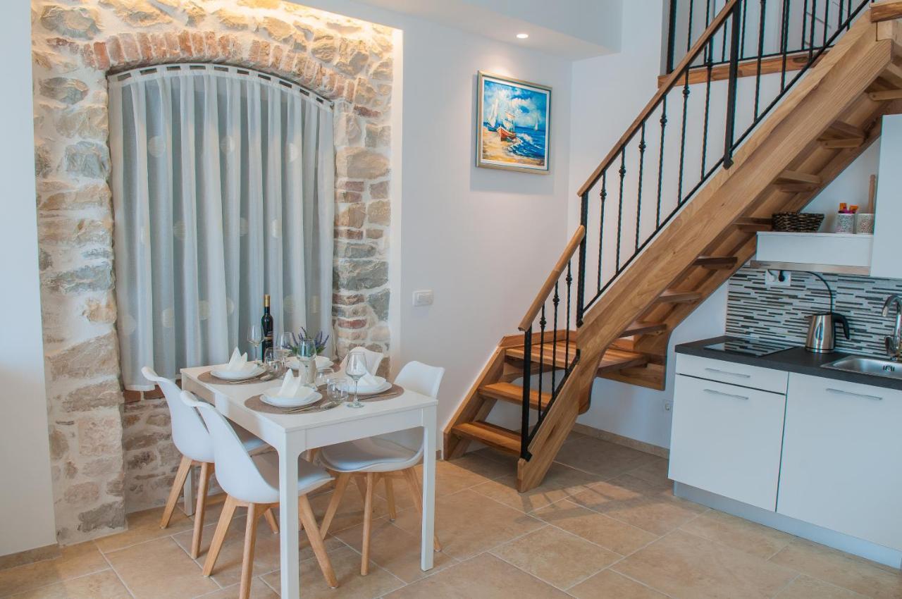 Bazzar Apartments Trogir Bagian luar foto