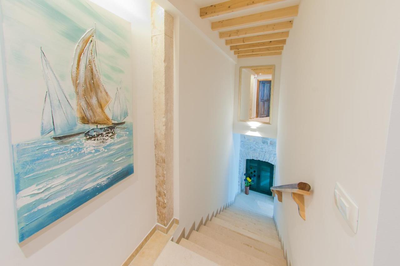 Bazzar Apartments Trogir Bagian luar foto